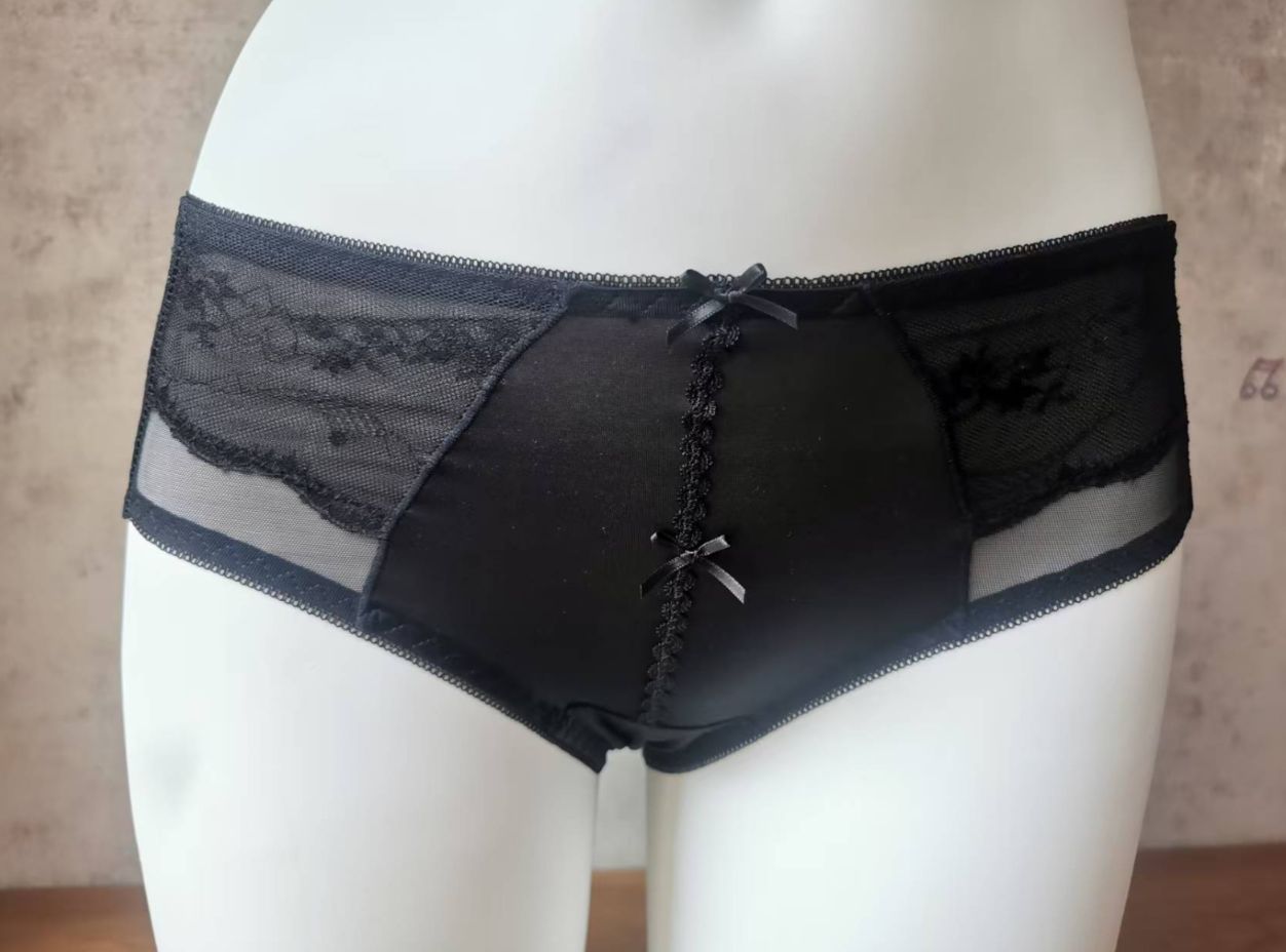 服装替换输入示意 · 高清服装图